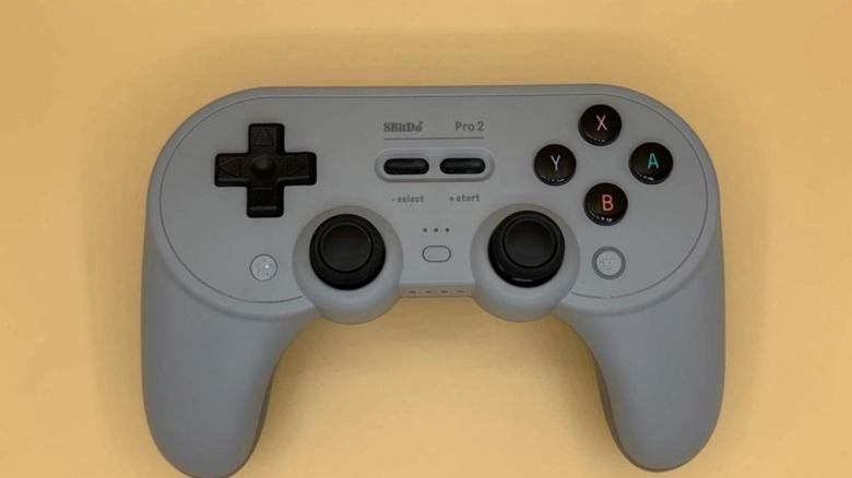 8bitdo Pro 2 controller