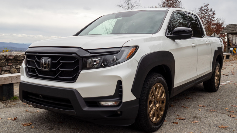 2021 Honda Ridgeline Sport parked