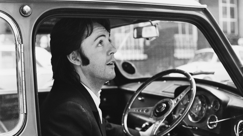 Paul McCartney in Mini