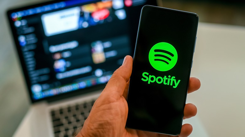 Spotify smartphone desktop