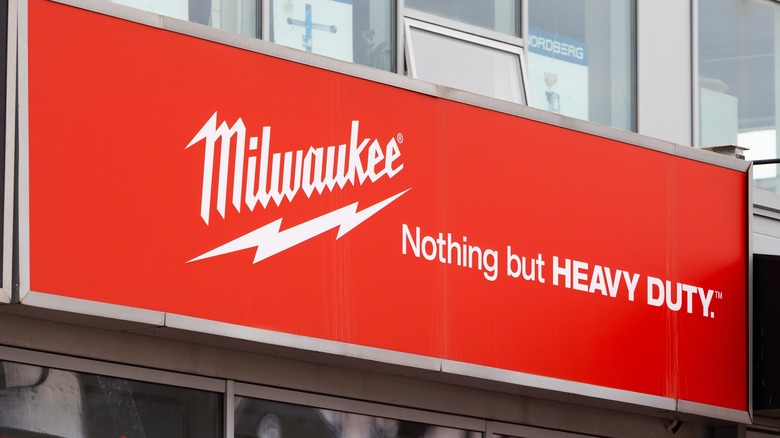 milwaukee tool sign